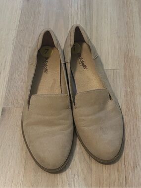 Dr. Scholl's Women’s Tan Suede Slip-On Loafers